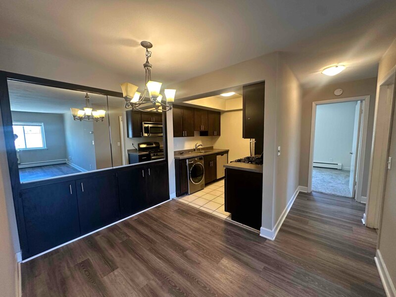 Foto principal - 2260 N Summit Ave