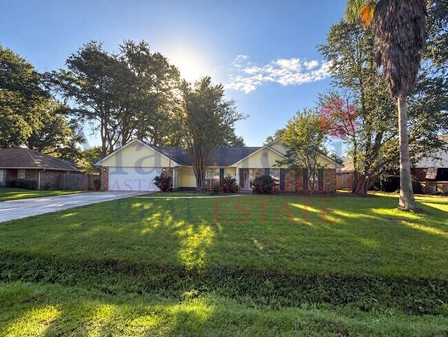 Building Photo - Richmond Heights subdivision in the Heart of Richmond Hill off Historic Ford Avenue