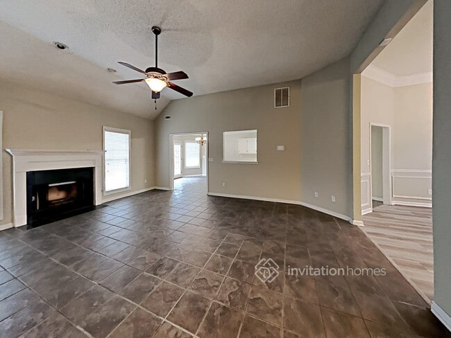 Building Photo - 1590 Lake Dow Rd