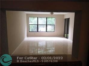 Building Photo - 2318 S Cypress Bend Dr
