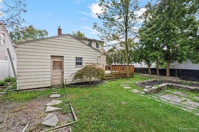 Foto del edificio - 1674 Eaton Rd