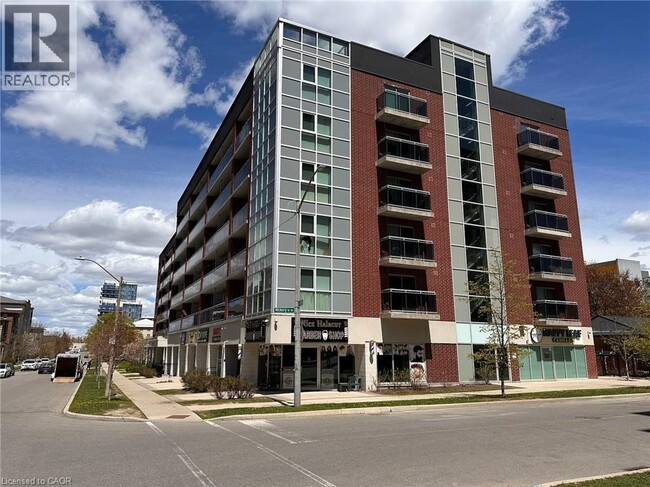 Building Photo - 308 Lester St