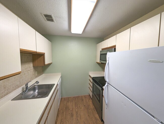 Foto del edificio - 2612 Franklin Crossing Rd