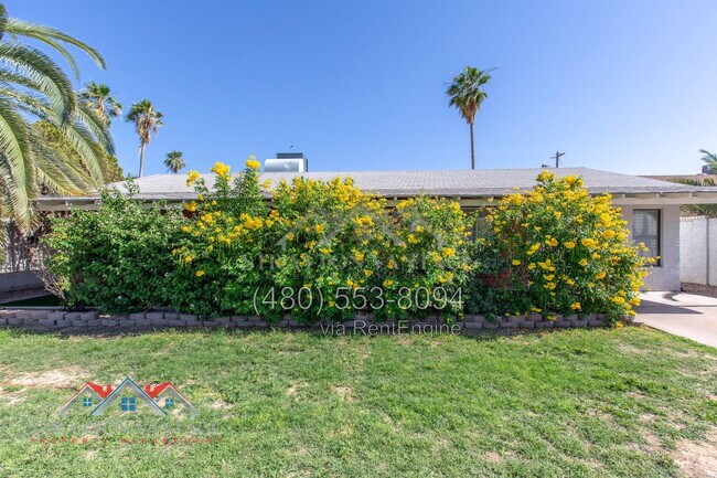 Foto del edificio - 8119 E Amelia Ave