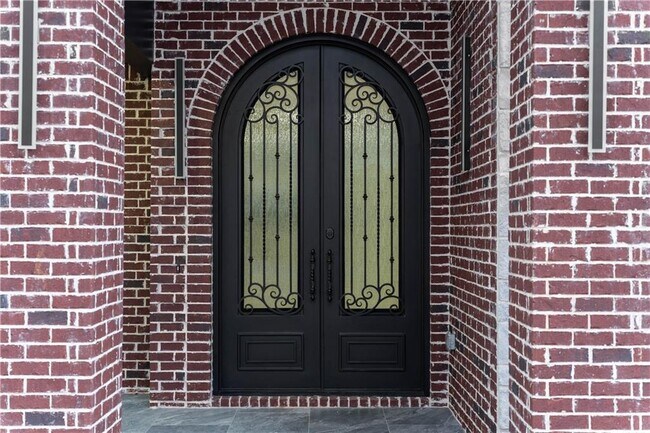 Building Photo - 409 Thunder Rd