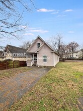 Building Photo - 2001 Chicago Ave NW