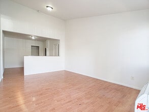 Building Photo - 3288 San Marino St