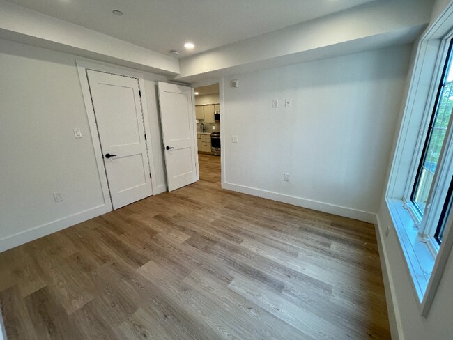 Foto del edificio - 716 L St SE