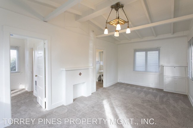 Building Photo - 7769 Ivanhoe Ave