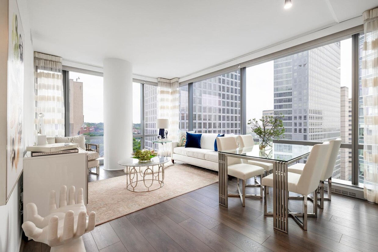 Photo - Central Place