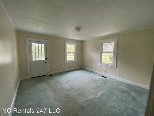 Foto del edificio - 4 br, 1 bath House - 914 Tucker St