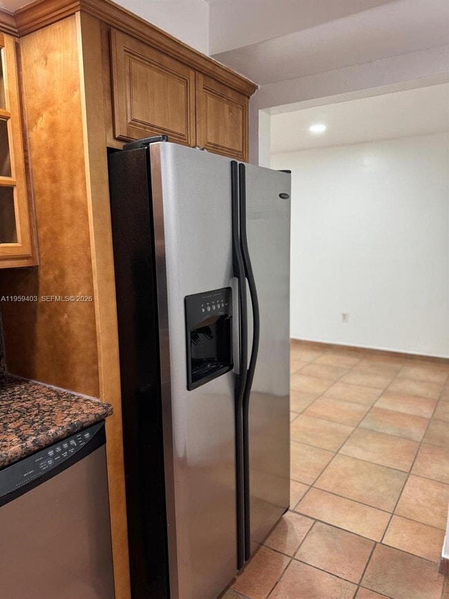 Foto del edificio - 5731 NW 37th St