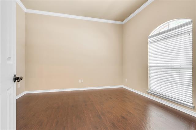 Foto del edificio - 4824 Tarragon Ln