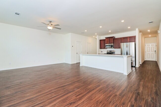 Building Photo - 410 Ruths Blvd
