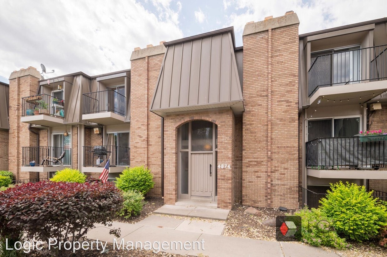 2 br, 1 bath House 4874 Highland Circle,... House Rental in