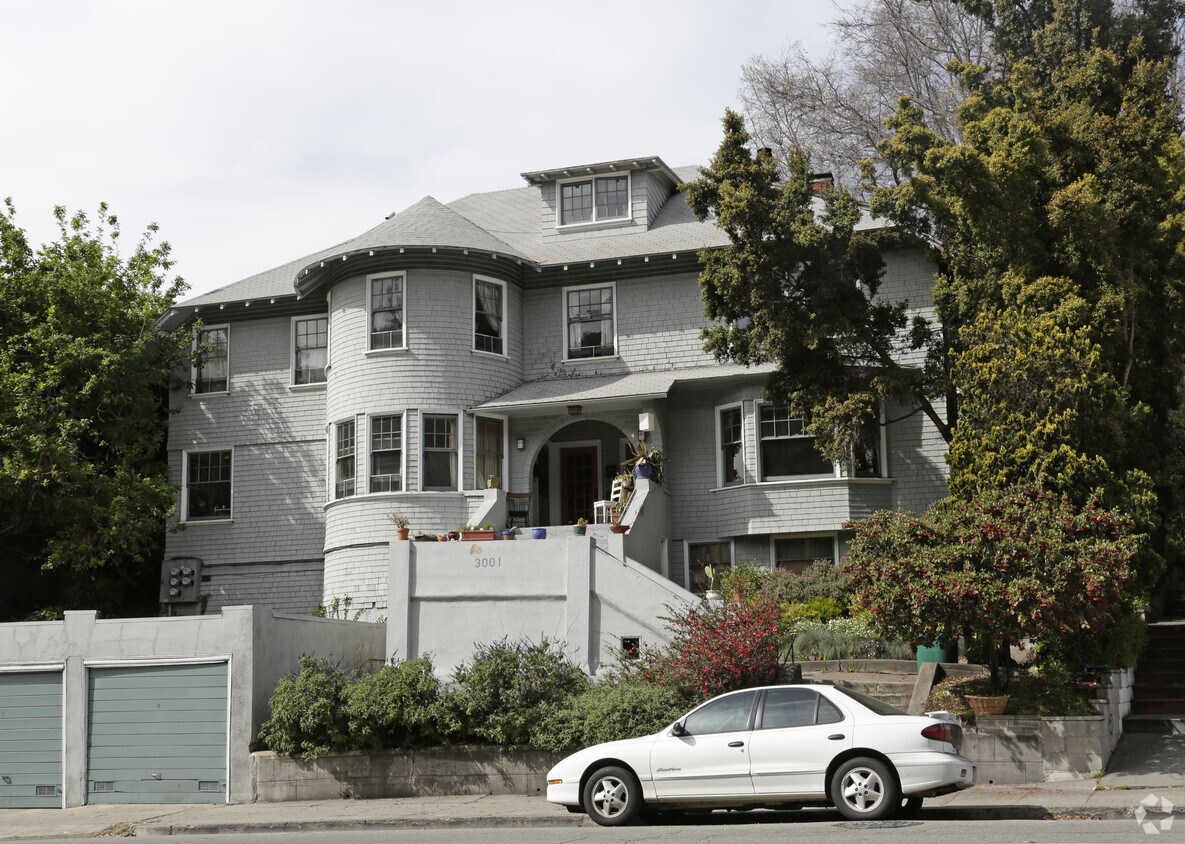 Foto principal - 3001 Park Blvd