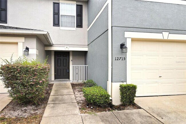 Building Photo - 12715 Somerset Oaks St