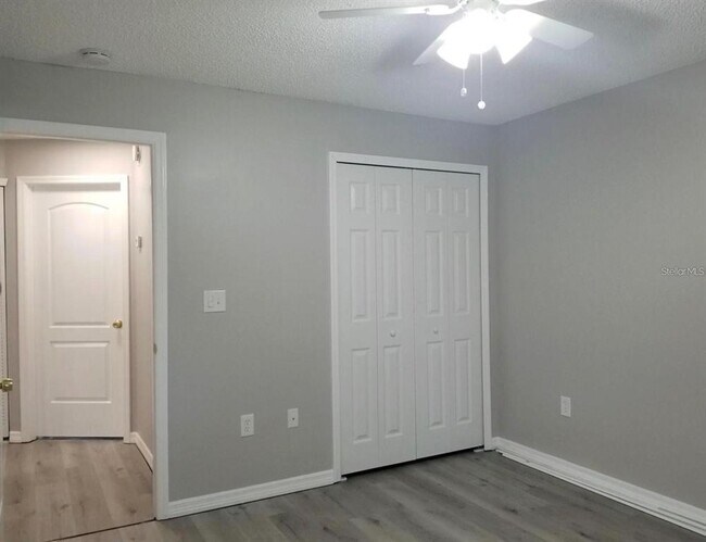 Building Photo - 19 Columbia Ave