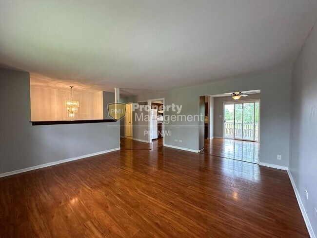 Building Photo - 708 Sandi Ln