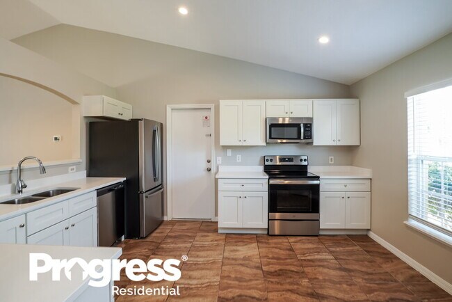 Building Photo - 907 Cannes Dr
