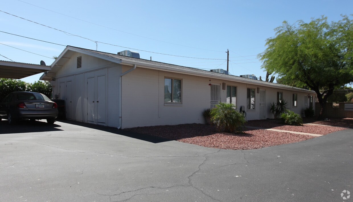 Building Photo - Paloverde Apartments