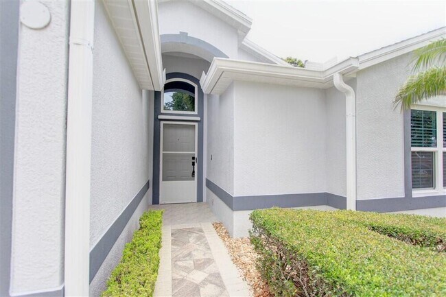 Building Photo - 6987 Hammock Trace Dr