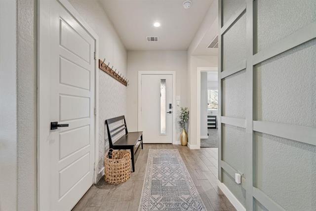 Foto del edificio - 1513 Hulen Park Trl