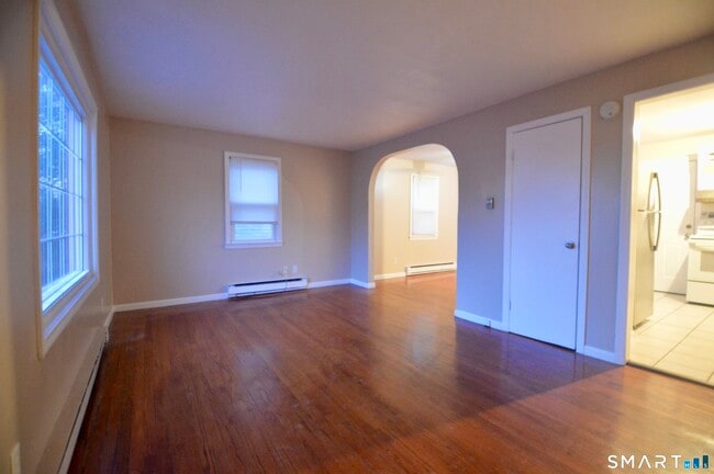 Building Photo - 136 Forest Rd