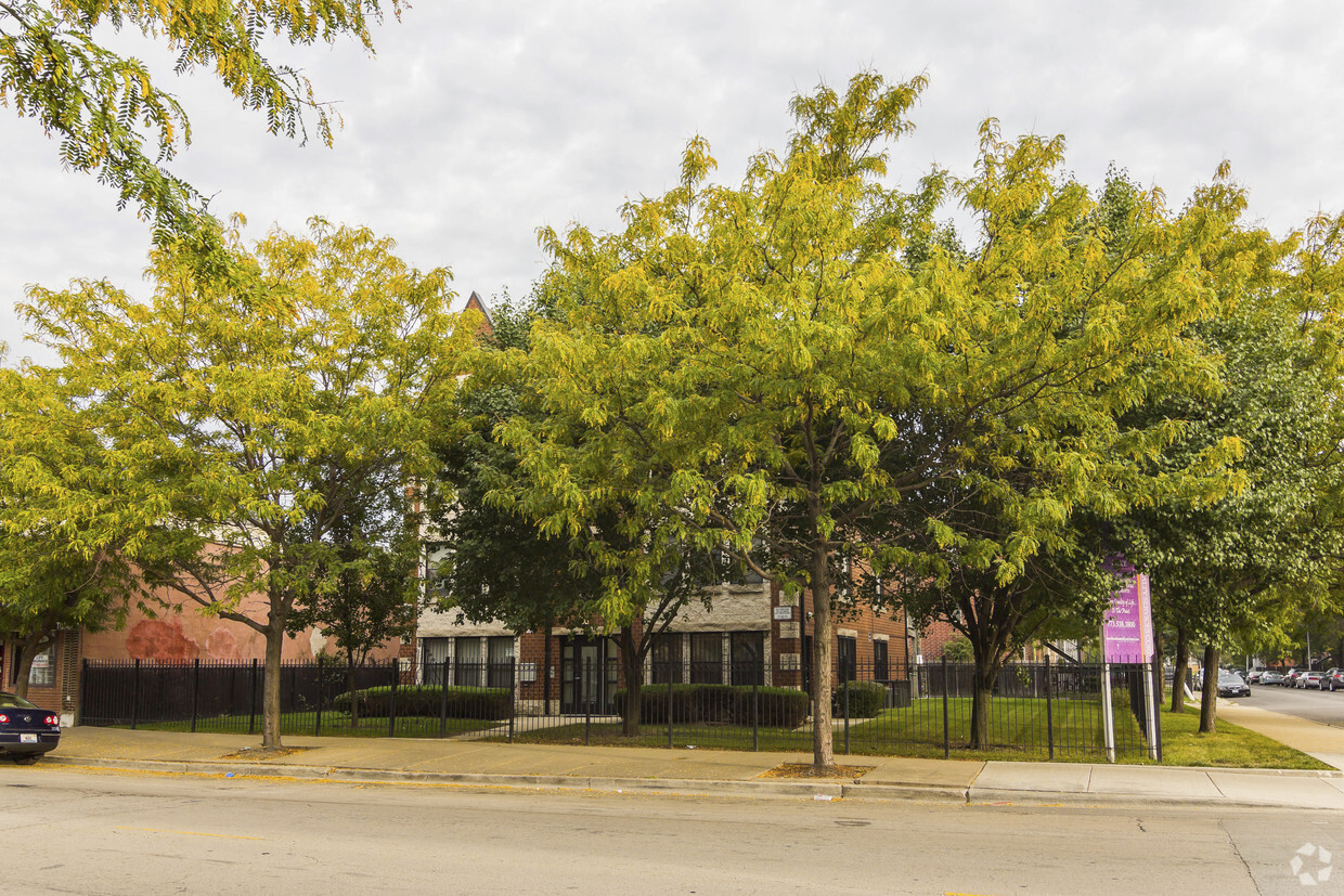 Building Photo - The Langston