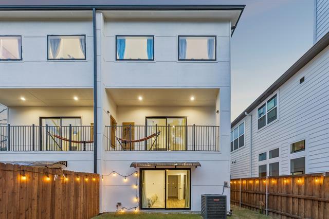 Building Photo - 909 Bayonne St