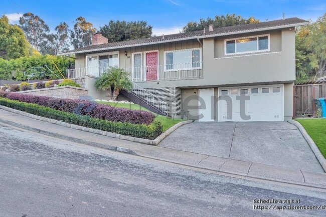 Building Photo - 341 Malcolm Ave