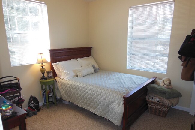 Foto del edificio - 1811 Key Blvd