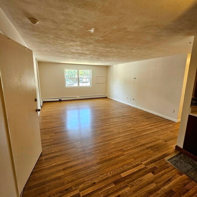 Building Photo - 245 Boston Post Rd