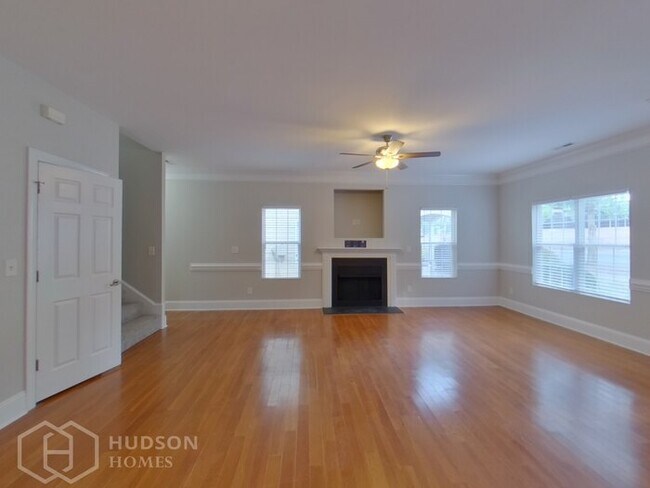 Building Photo - SELF TOUR NOW! - 21022 Burlington Way, Cor...