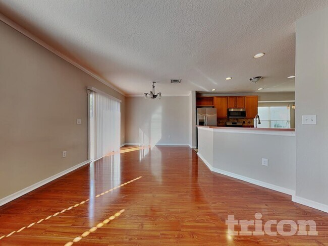 Foto del edificio - 3523 Hunting Creek Loop