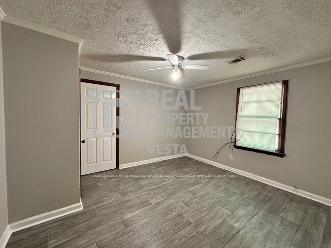 Foto del edificio - 4085 Southview Dr