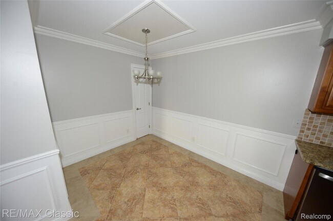 Foto del edificio - 15450 Ashley Ct