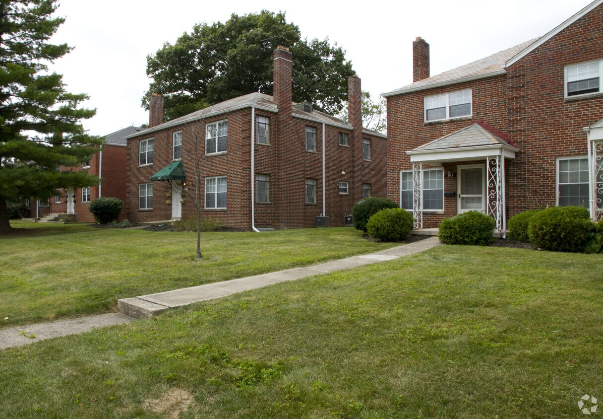 Building Photo - 925 Kenwick Rd