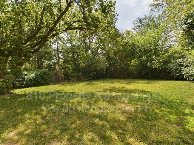 Foto del edificio - 11315 Booth Ave