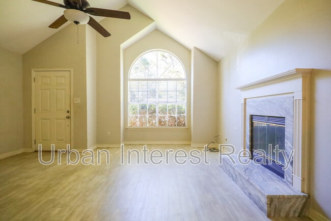 Foto del edificio - 294 Magnolia Creek Rd