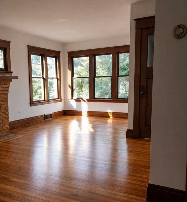 Sala de estar - 24 Merrimac St