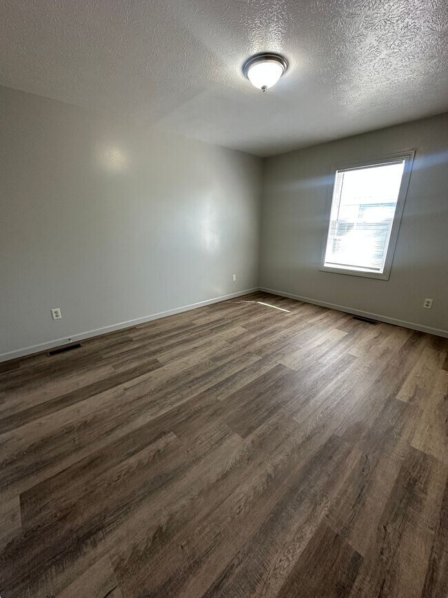 Foto del edificio - 105 E Baltimore St