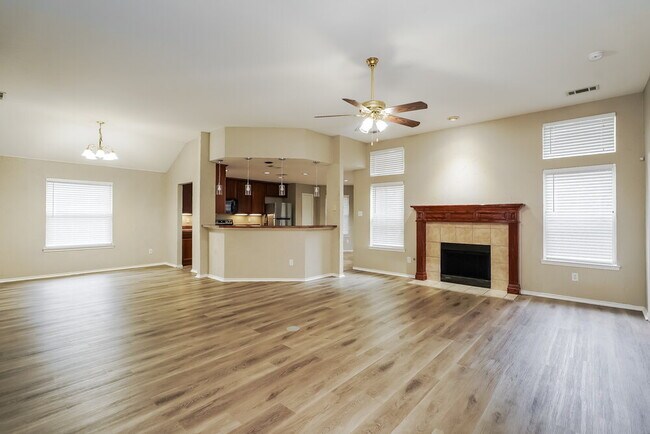 Foto del edificio - 4413 Corner Brook Ln