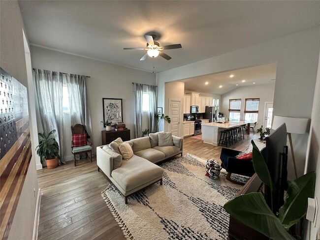 Building Photo - 8600 Cumbrae Ln