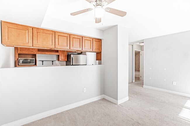 Foto del edificio - Amazing 1 Bed 1 Bath Golden Triangle Condo...