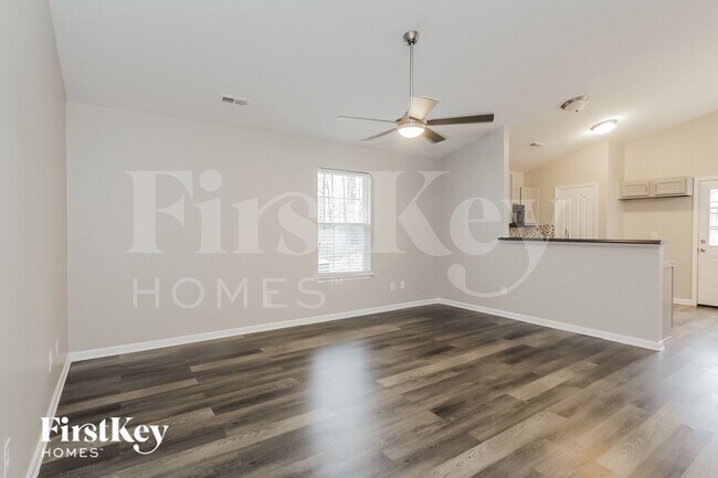 Foto del edificio - 4506 Esmeralda Drive