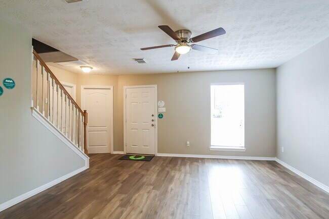 Building Photo - 26614 Cypresswood Dr