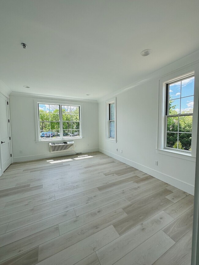 The Lofts at Maple & Main 102 W Main St Smithtown, NY