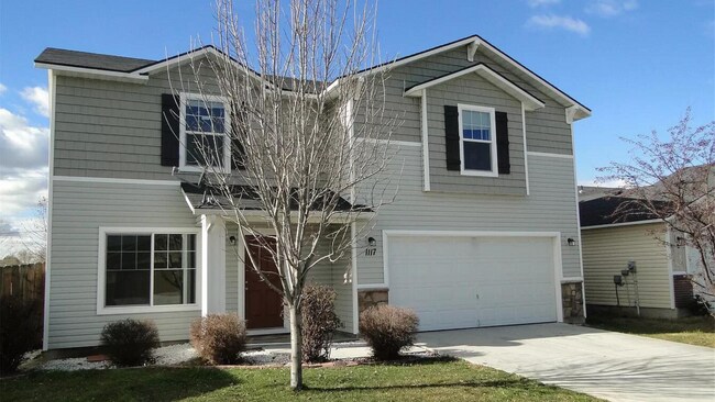 Foto del edificio - Discover Tranquil Living at Ariposa Park: 4BR, 2.5BA Home