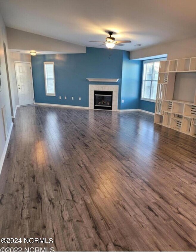 4162 Breezewood Dr Unit Apt 203, Wilmington, NC 28412 Condo for Rent